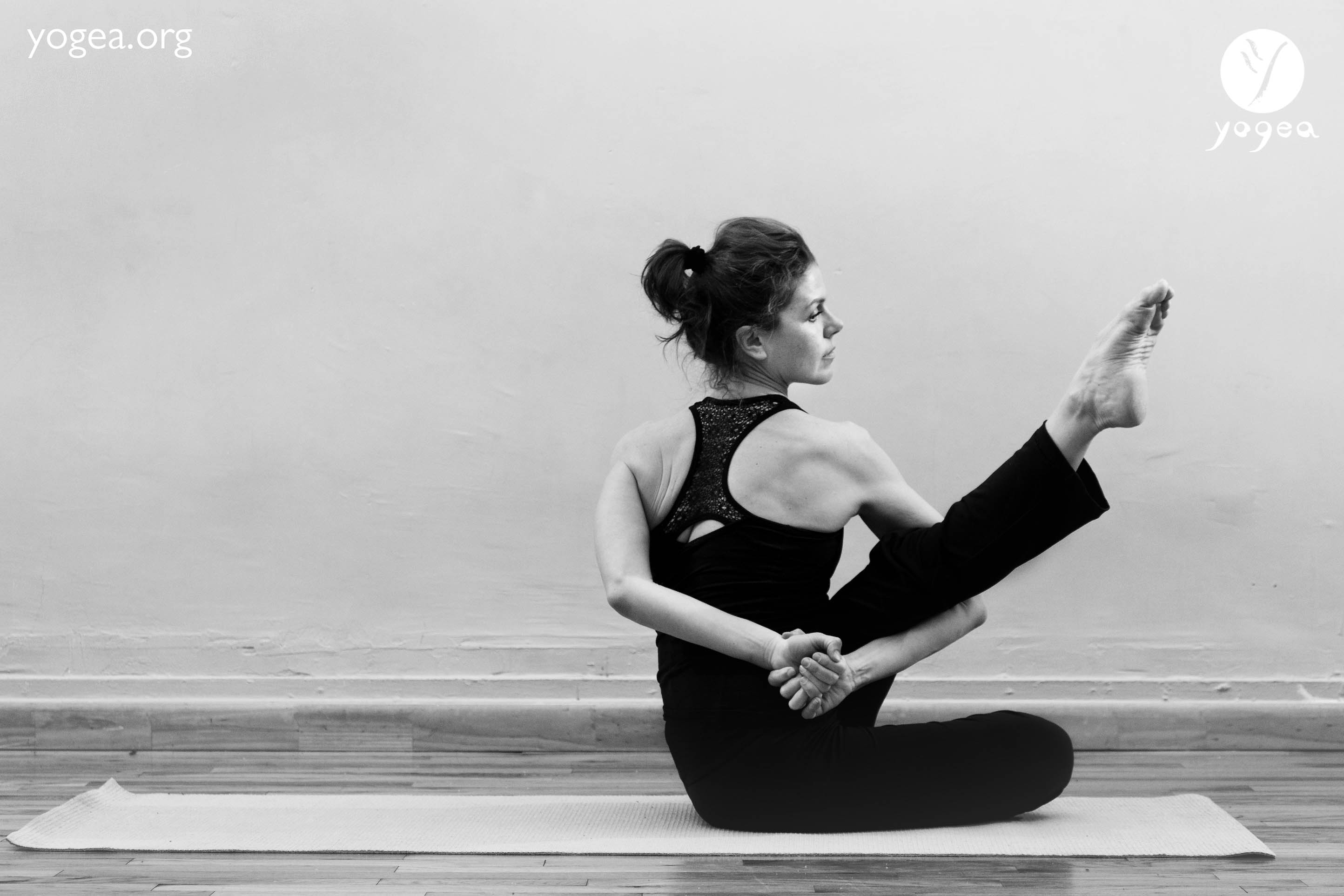 Sage Marichi Twist Pose (Marichyasana): How To Practice, Benefits And  Precautions | TheHealthSite.com