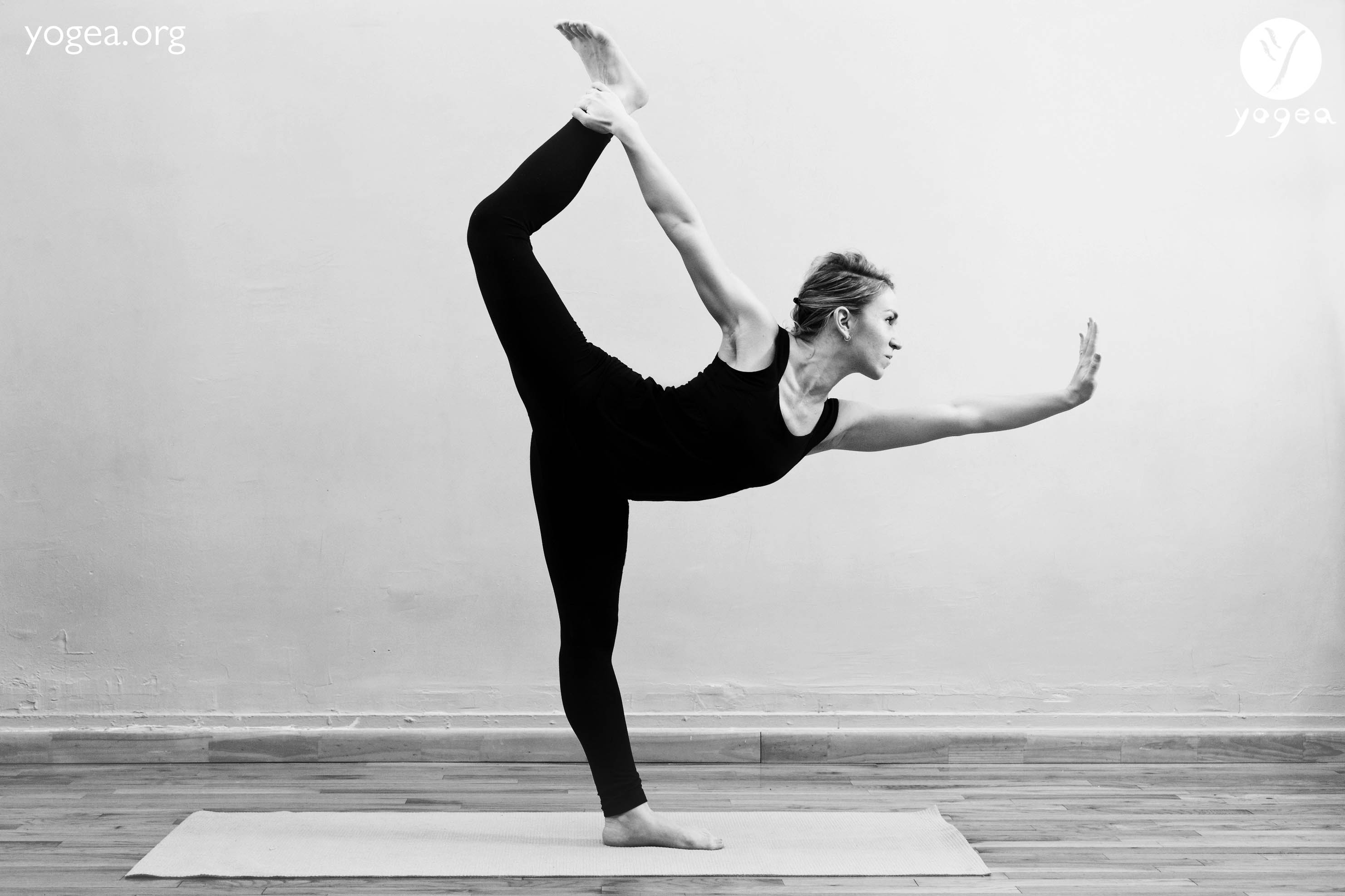 Twisted Goddess Pose | Yoga photos, Yoga fitness, Twist yoga