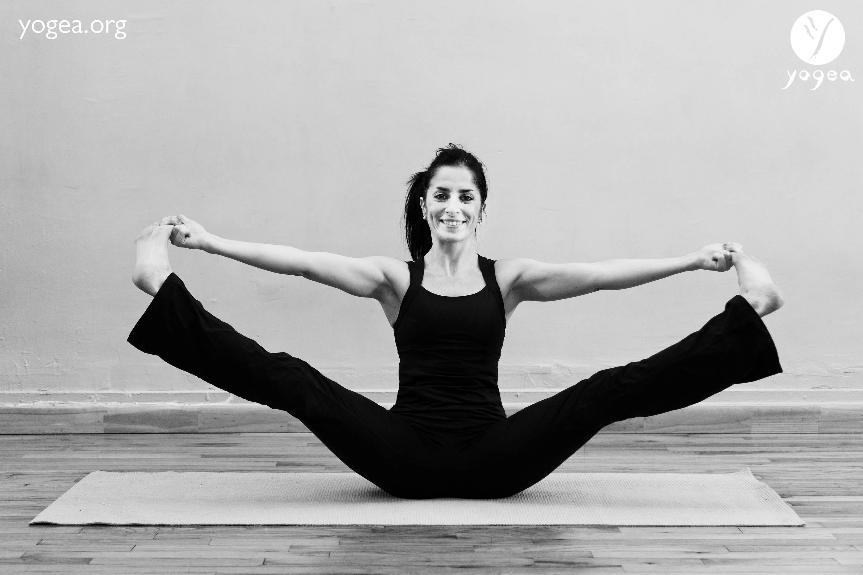 Yoga Guide for Beginners 101 Poses and Sequences for Strength, Flexibility  and Mindfulness (Melody White) (z-lib org) epub - Yoga