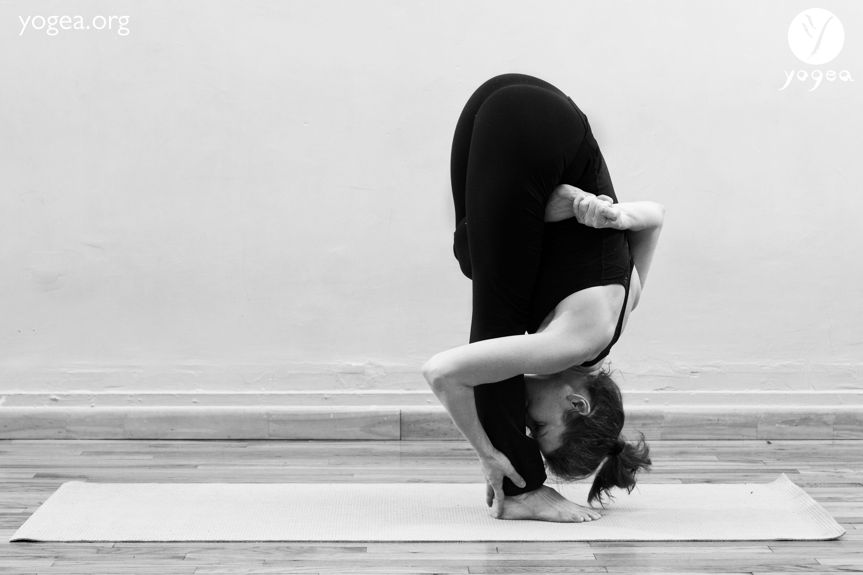 Yoga Practice Outdoors Image & Photo (Free Trial) | Bigstock