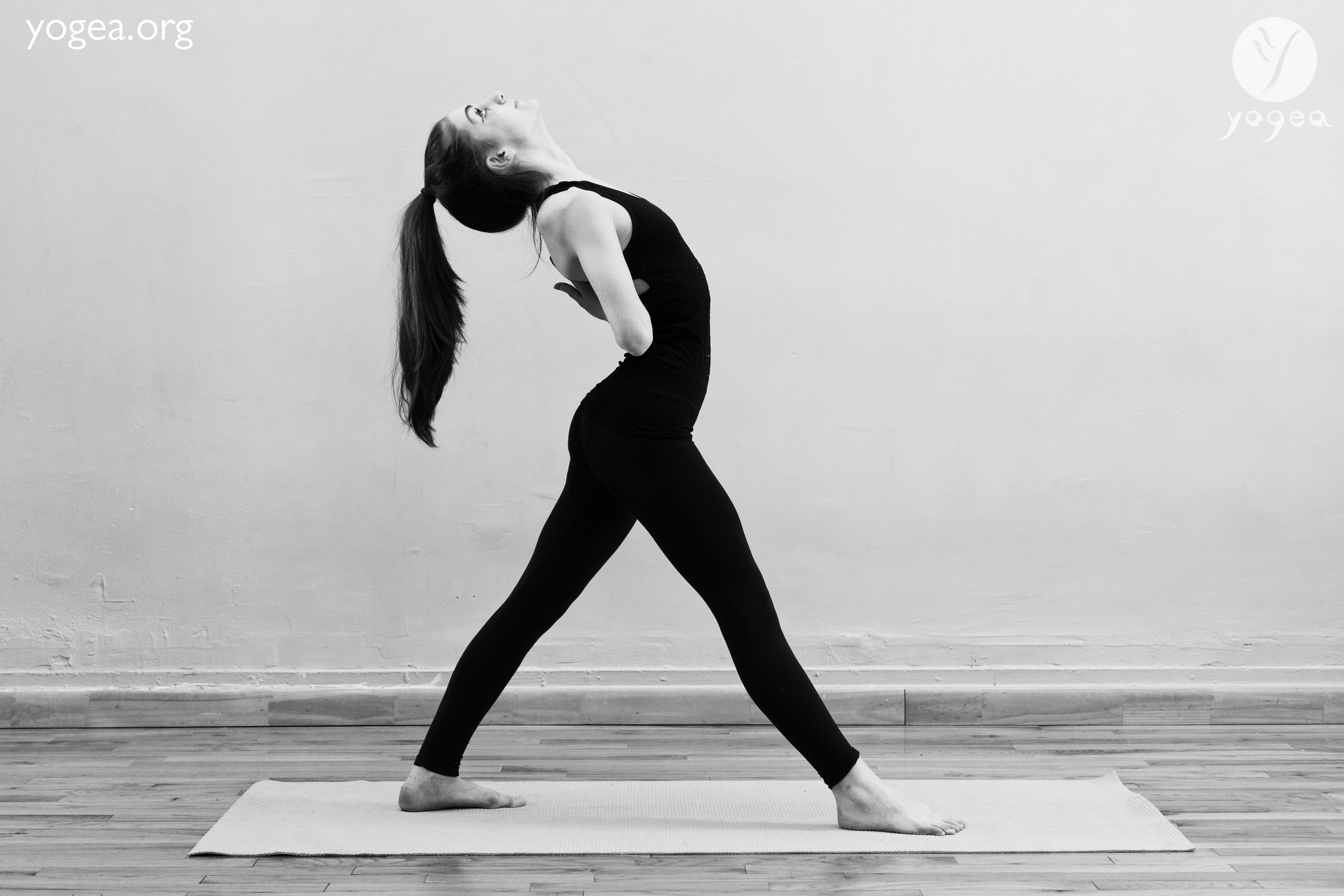 Pyramid Pose in Yoga | Parsvottanasana | Side Flank Intense Stretch |  Single-leg Forward Bend Hindi - YouTube