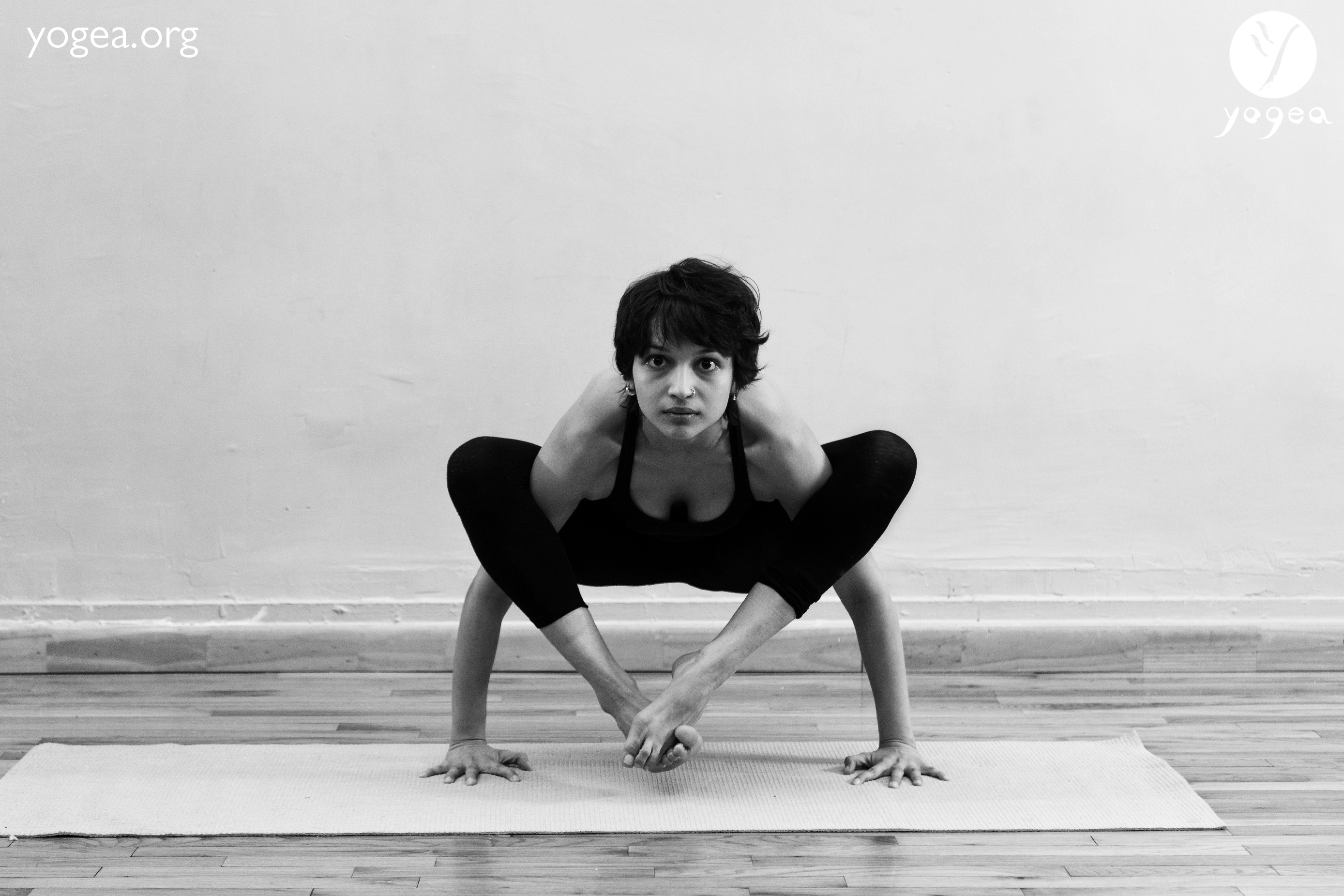 The Correct Method of doing 'Shoulder Press Pose Yoga' | by Pankaj Rawat |  Medium